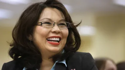 曾是拜登國防部長人選之一的泰裔聯邦參議員達克沃斯(Tammy Duckworth)(資料照,AP)