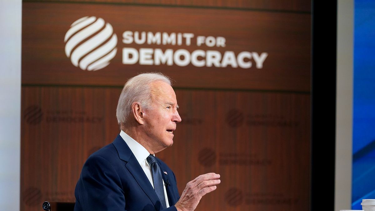 2021年12月9日,美國總統拜登召開全球「民主峰會」(AP) 2021年12月9日,美國總統拜登召開全球「民主峰會」(AP)