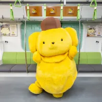 ポムポムプリンのデビュー30周年を記念し、車内を特別デザインやアニメーションで埋め尽くした「癒し」のラッピング電車が2月1日までJR山手線で運行されている。 (写真/© 2026 SANRIO CO.,LTD. 著作 株式会社サンリオ提供) ポムポムプリンのデビュー30周年を記念し、車内を特別デザインやアニメーションで埋め尽くした「癒し」のラッピング電車が2月1日までJR山手線で運行されている。 (写真/© 2026 SANRIO CO.,LTD. 著作 株式会社サンリオ提供)