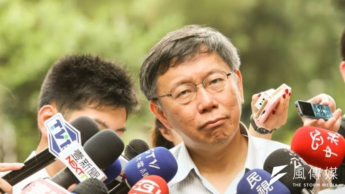 台北市長參選人柯文哲表示,他與朱立倫有不錯的私交,會趁媒體不注意時私下拜會朱。(林韶安攝)