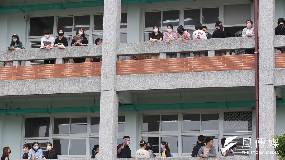 112國中會考成績今(9)日開放查詢。(資料照/顏麟宇攝) 112國中會考成績今(9)日開放查詢。(資料照/顏麟宇攝)