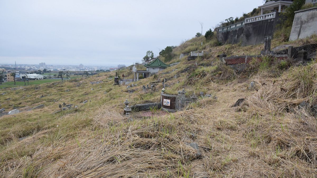星星之火足以燎原 大甲區公所呼籲掃墓勿燒草 星星之火足以燎原 大甲區公所呼籲掃墓勿燒草