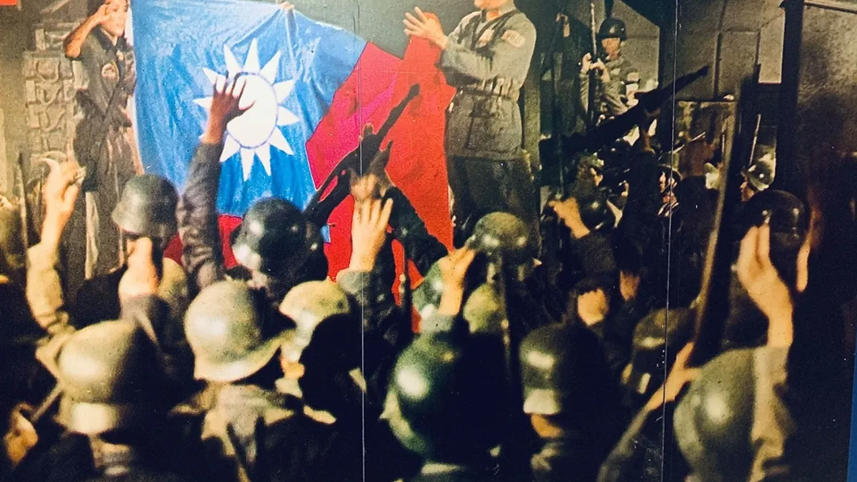 如今台灣以自由為傲,過去長達30年《電影檢查法》卻荒謬限制台灣電影發展,描述底層人民電影被質疑「過度渲染貧窮」、恐怖電影要刪掉大量「過份恐怖鏡頭」、連以「霧社事件」為藍本的電影都被關切「有礙兩國邦交」,只有拍《八百壯士》這種「政宣電影」才可以活得舒服...(翻攝自特展資料)