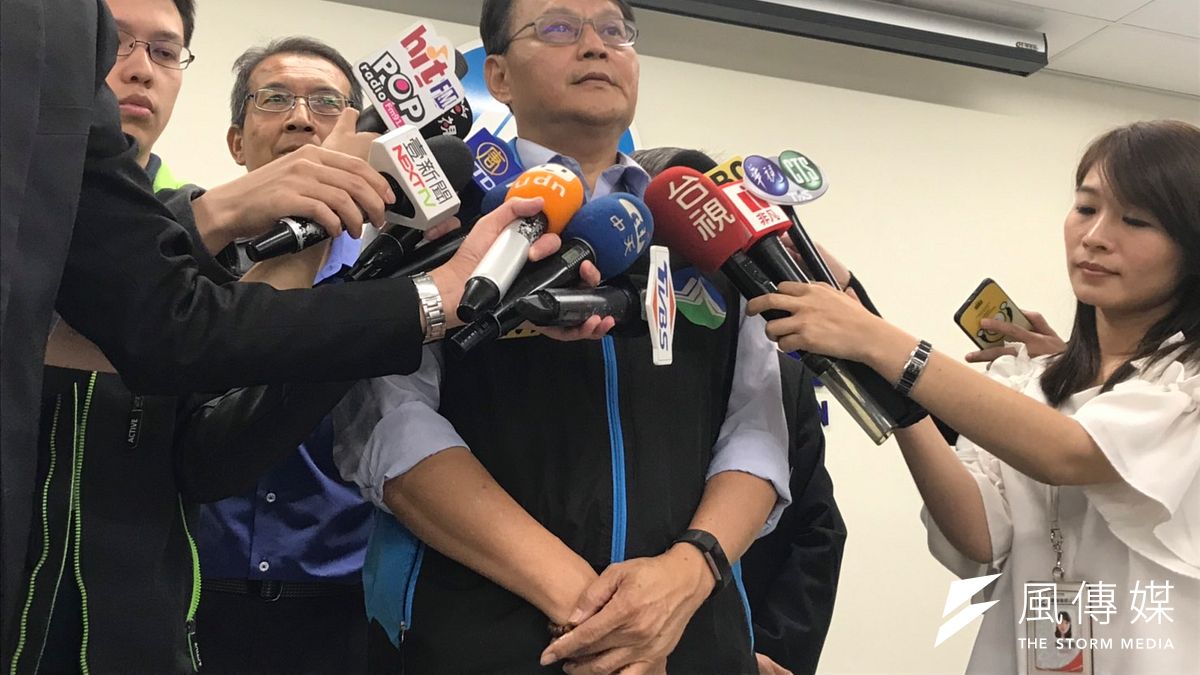 六輕台化芳香烴三廠7日發生氣爆事故,環保署8日緊急召開記者會。圖為環保署毒物及化學物質局局長謝燕儒。(廖羿雯攝) 六輕台化芳香烴三廠7日發生氣爆事故,環保署8日緊急召開記者會。圖為環保署毒物及化學物質局局長謝燕儒。(廖羿雯攝)