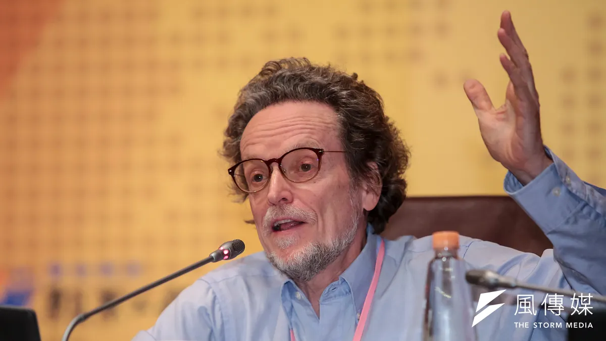 耶魯大學哲學與國際事務系教授湯瑪斯.伯格(Thomas Pogge)強調,歐美國家民粹的崛起,背後原因是貧富不均,唯有重新建構一個「價值為導向」的全球秩序,才能解決各國貧富差距擴大的問題。(顏麟宇攝) 耶魯大學哲學與國際事務系教授湯瑪斯.伯格(Thomas Pogge)強調,歐美國家民粹的崛起,背後原因是貧富不均,唯有重新建構一個「價值為導向」的全球秩序,才能解決各國貧富差距擴大的問題。(顏麟宇攝)