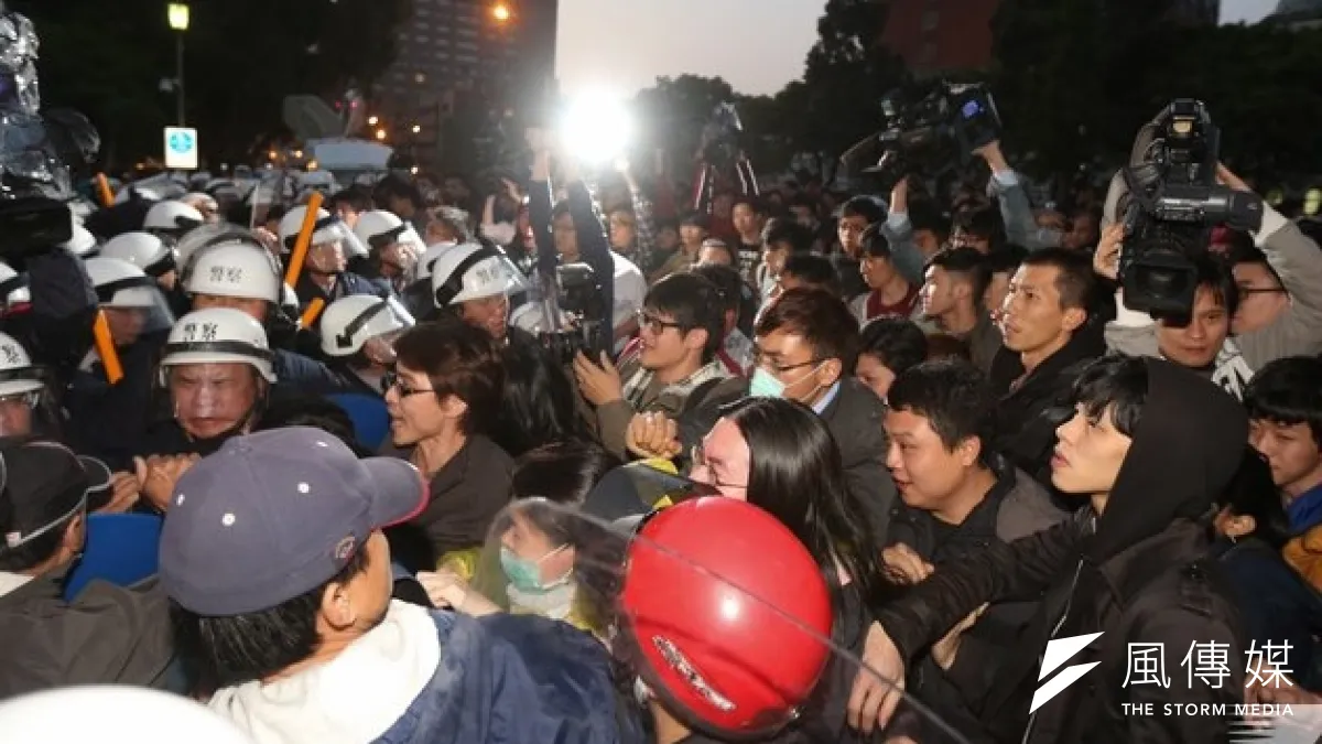為何學生要反服貿協議?(余志偉攝)