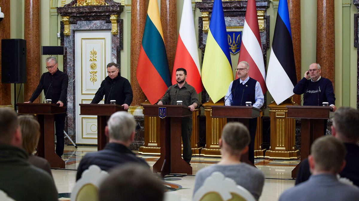 為了減少西方國家制裁,俄羅斯的確具有和談的動機,而烏克蘭同樣希望藉由和談停止戰爭。但根據模型分析,烏克蘭不會在頓巴斯與克里米亞主權問題上讓步。(資料照,美聯社) 為了減少西方國家制裁,俄羅斯的確具有和談的動機,而烏克蘭同樣希望藉由和談停止戰爭。但根據模型分析,烏克蘭不會在頓巴斯與克里米亞主權問題上讓步。(資料照,美聯社)