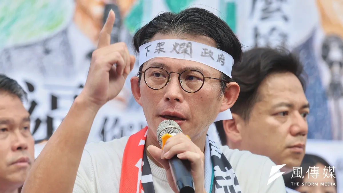 黃國昌還用自身案例質疑,媒體影射他收受境外敵對勢力資金,半年過去未見進展,涉及總統的AI影片卻被火速處理。(資料照,柯承惠攝)