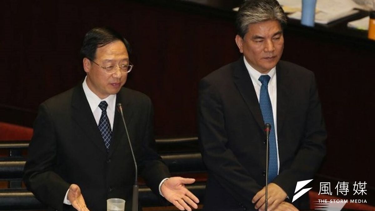 內政部長李鴻源將於28日中午提出大埔案的3套方案,再交由行政院長江宜樺定奪。(余志偉攝) 內政部長李鴻源將於28日中午提出大埔案的3套方案,再交由行政院長江宜樺定奪。(余志偉攝)