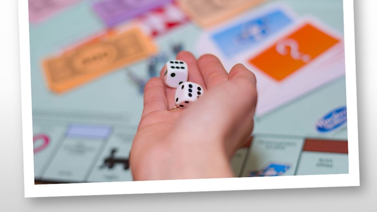 玩地產大亨是帶孩子學理財的好機會!(圖/作者提供) 玩地產大亨是帶孩子學理財的好機會!(圖/作者提供)