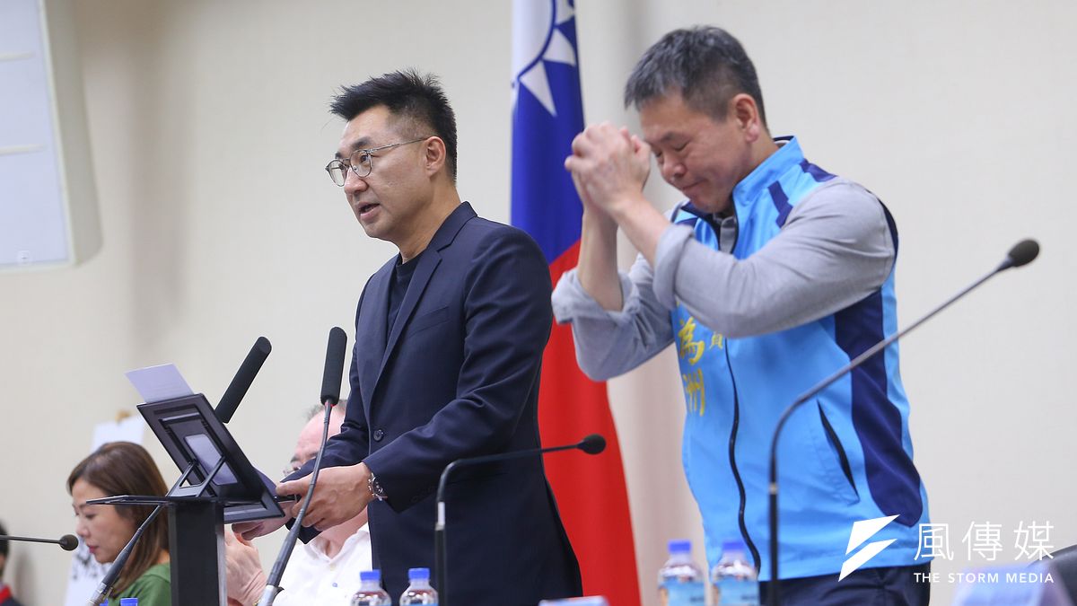 國民黨立院黨團總召林為洲(右起)8日受訪時,坦言對國民黨主席江啟臣有一點「小失望」。(資料照,顏麟宇攝) 國民黨立院黨團總召林為洲(右起)8日受訪時,坦言對國民黨主席江啟臣有一點「小失望」。(資料照,顏麟宇攝)