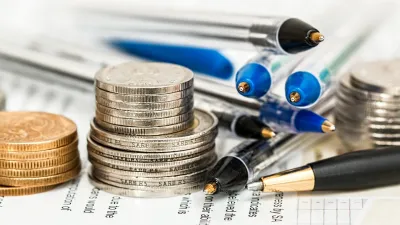 自 2026 年(民國 115 年)起,勞保老年年金的法定請領年齡正式提高至 65 歲。(示意圖/Stevepb@Pixabay)