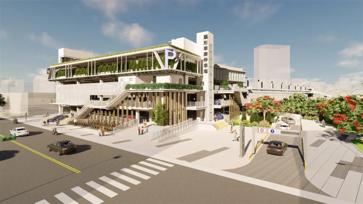 彰化縣政府爭取興建台鐵彰化車站後站停車場,王惠美縣長期待明年完工後,結合彰化市鐵路高架化,形塑彰化新門面,為彰化車站後站換新裝。(圖/彰化縣政府)