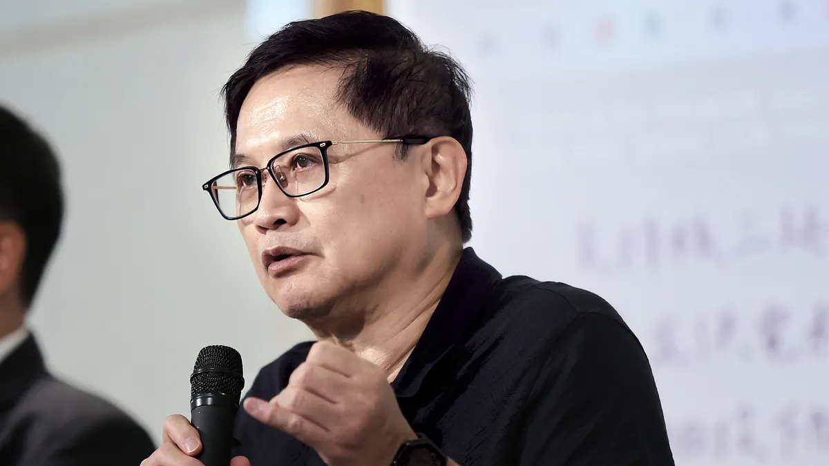 美國總統川普傳想入股台積電,和碩董事長童子賢(見圖)對此表示,我會呼籲他「拿開你干預的手」。(資料照,柯承惠攝) 美國總統川普傳想入股台積電,和碩董事長童子賢(見圖)對此表示,我會呼籲他「拿開你干預的手」。(資料照,柯承惠攝)