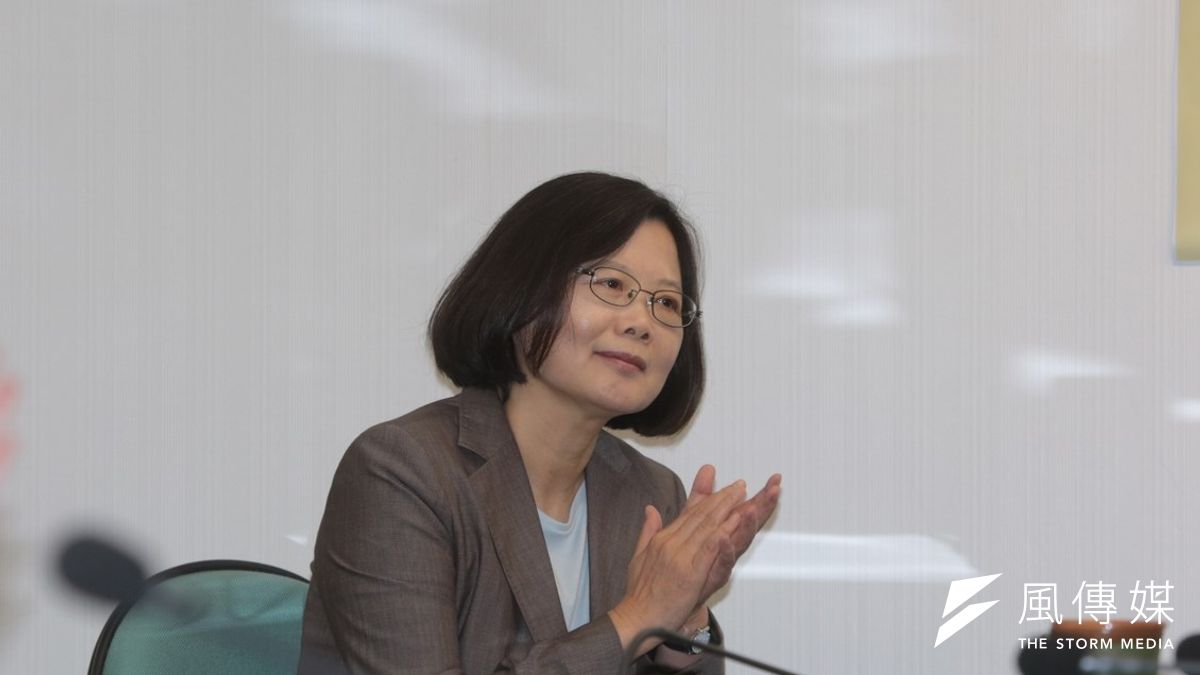 民進黨黨主席蔡英文主持民進黨中常會。(余志偉攝) 民進黨黨主席蔡英文主持民進黨中常會。(余志偉攝)