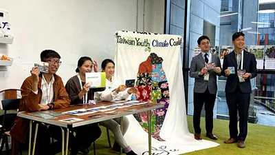 台灣青年氣候聯盟前進COP26擔任「觀察員」,並在COP26開幕式展開活動。(資料照,取自台灣青年氣候聯盟臉書)