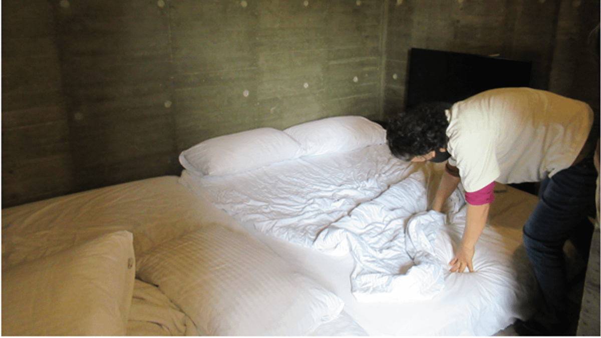 高分署就業中心透過「疫後缺工就業方案」,協助退休高齡者找到職涯道路。(圖/勞動力發展署高屏澎東分署提供) 高分署就業中心透過「疫後缺工就業方案」,協助退休高齡者找到職涯道路。(圖/勞動力發展署高屏澎東分署提供)