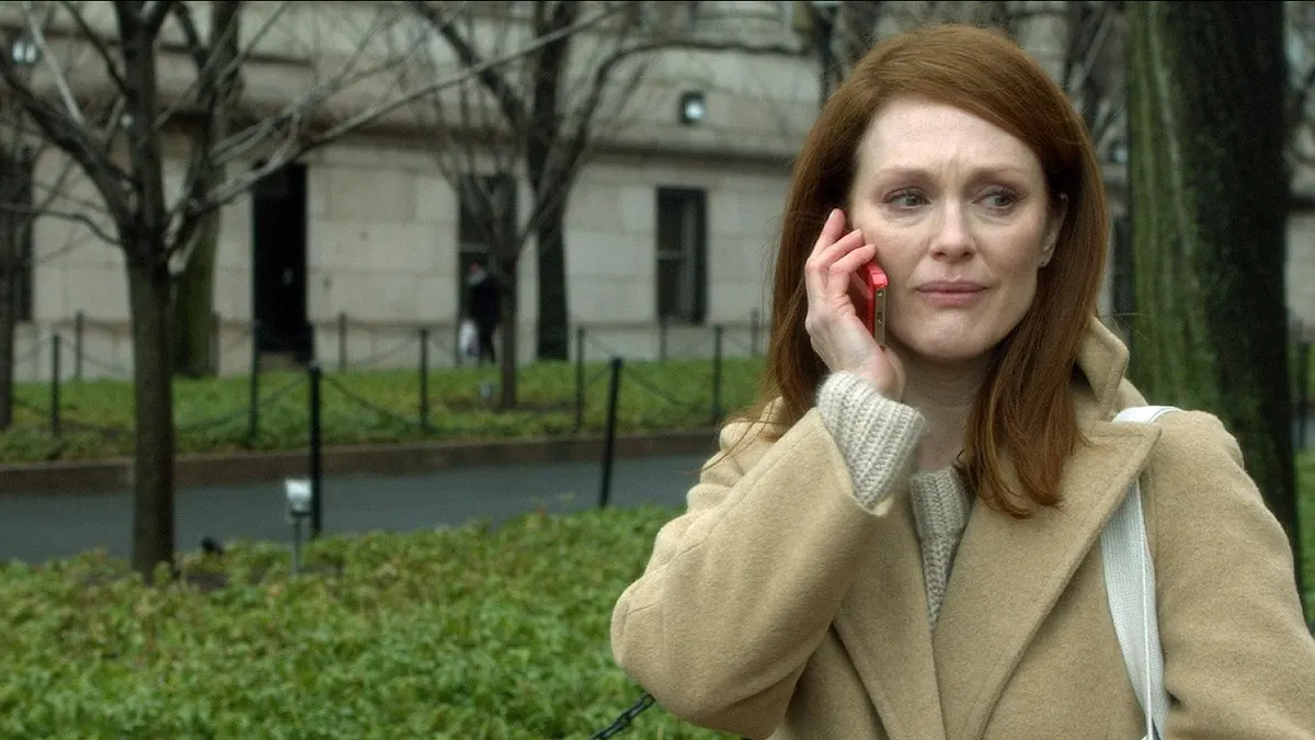 5部失智症主題的催淚電影,看之前先準備衛生紙!(圖為我想念我自己(Still Alice,2014)劇照,取自imdb) 5部失智症主題的催淚電影,看之前先準備衛生紙!(圖為我想念我自己(Still Alice,2014)劇照,取自imdb)