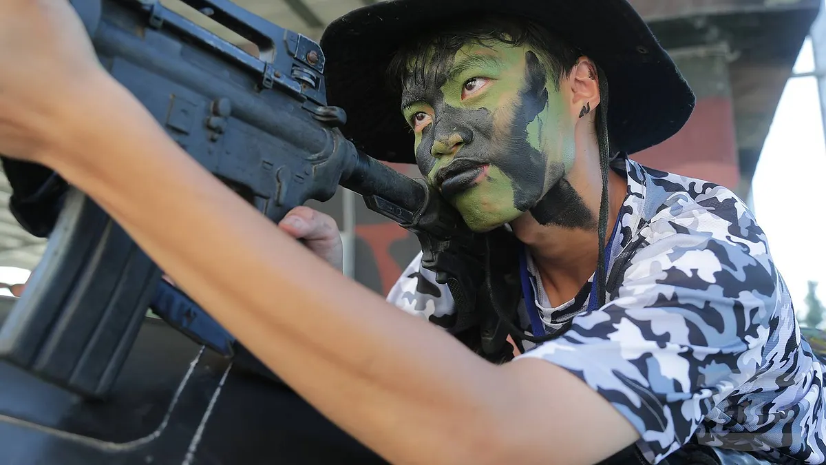 當兵真的都帥帥的嗎?事實上,背後的艱苦生活可是難以想像。(示意圖/國防部發言人@Facebook,非作者本人) 當兵真的都帥帥的嗎?事實上,背後的艱苦生活可是難以想像。(示意圖/國防部發言人@Facebook,非作者本人)