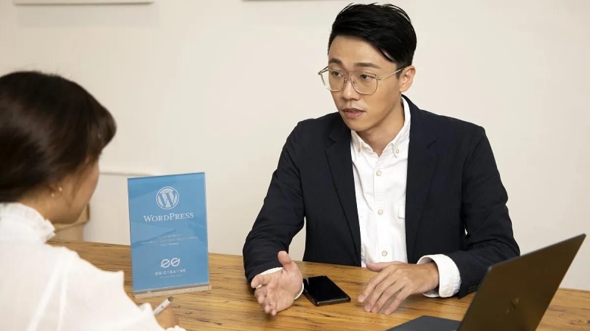 「艾格創意設計」創辦人許信實分享如何以客製化WordPress網頁設計協助企業主建置有利於SEO的品牌官網(圖/艾格創意設計)