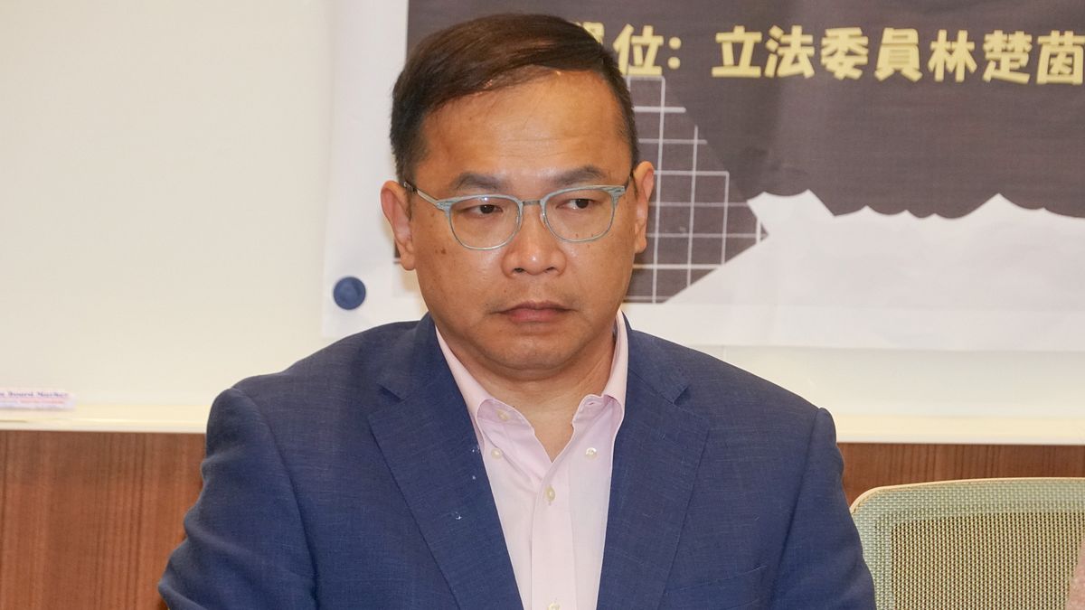 民進黨立委王義川(見圖)與黃揚明因「要水喝」事件隔空交鋒(資料照,蔡親傑攝) 民進黨立委王義川(見圖)與黃揚明因「要水喝」事件隔空交鋒(資料照,蔡親傑攝)