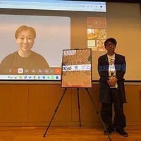 映画上映後にはトークイベントが行われ、プロデューサーのエイミー・マー氏がオンラインで参加。会場には、上映企画のキュレーターを務めた映画監督のリム・カーワイ氏と映画批評家の相田冬二氏が登壇した(写真/黃信維)。 映画上映後にはトークイベントが行われ、プロデューサーのエイミー・マー氏がオンラインで参加。会場には、上映企画のキュレーターを務めた映画監督のリム・カーワイ氏と映画批評家の相田冬二氏が登壇した(写真/黃信維)。