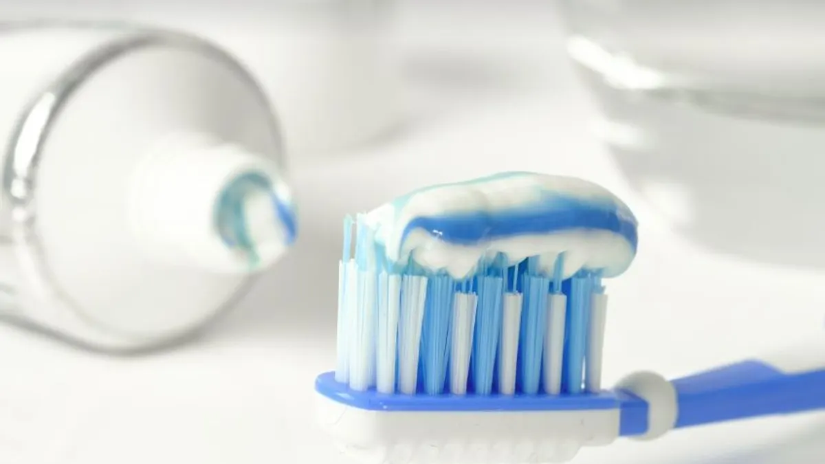 盤點近一年網友討論度最高的「美白牙膏TOP 10」。(示意圖/取自pixabay)