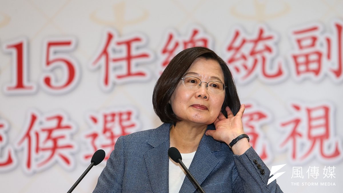 作者認為,現在的民進黨已經迷失在權力腐化之中,而且是快速墮落,無視於創黨諸賢們的初心,反而比當年他們所要打垮與反對的國民黨,還要國民黨。圖為總統蔡英文。(資料照,顏麟宇攝) 作者認為,現在的民進黨已經迷失在權力腐化之中,而且是快速墮落,無視於創黨諸賢們的初心,反而比當年他們所要打垮與反對的國民黨,還要國民黨。圖為總統蔡英文。(資料照,顏麟宇攝)