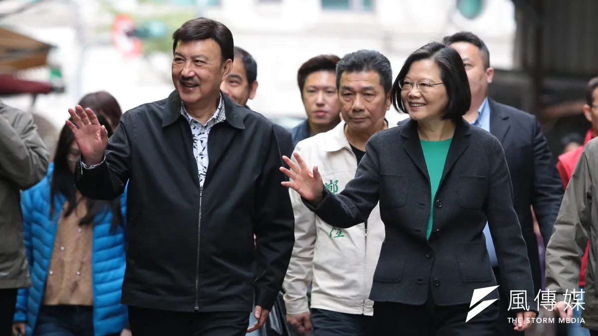 20190316-總統蔡英文16日陪同新北市三重區立委補選候選人余天投票。(顏麟宇攝)