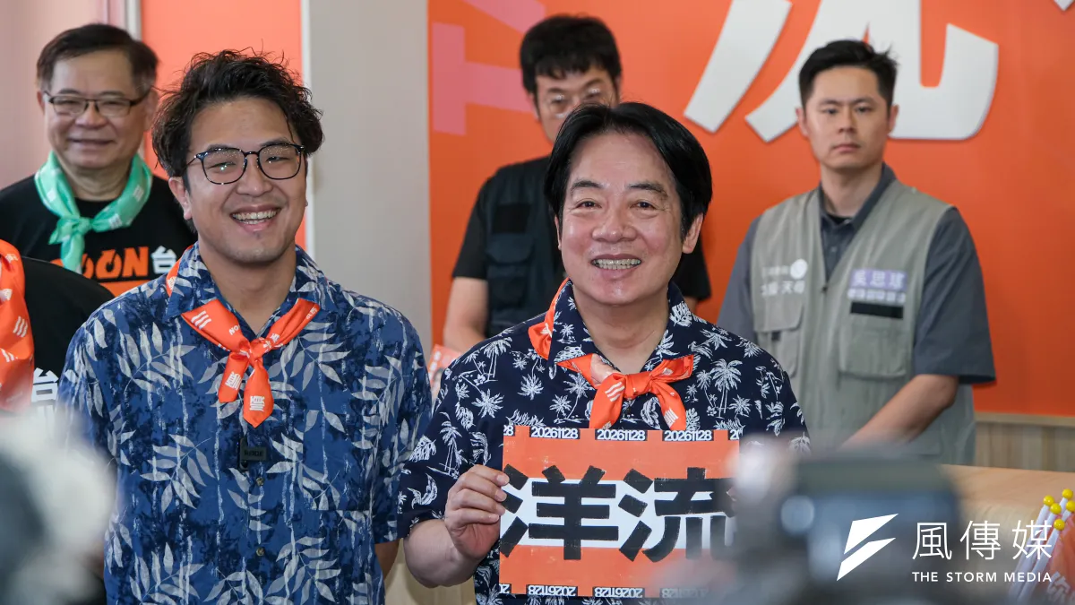 民進黨台北市長參選人沈伯洋所引領的「洋流」備受關注,沈伯洋專訪影片在網路發燒,被指「破圈」成功突破綠營基本盤。究竟台北市長蔣萬安會不會被撼動?沈伯洋所用的領巾又在向北京傳遞什麼訊號?(劉偉宏攝)