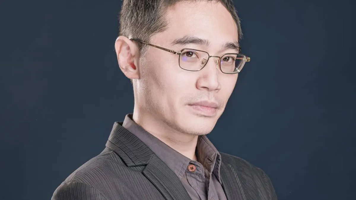 蘇奕全律師在臉書發表旁聽看法,指辯方律師舉證很多過往判決,佐證助理有付出等價實質勞務即有權請領合法所得,本當可自由處份捐出。(圖/翻攝蘇奕全律師臉書)