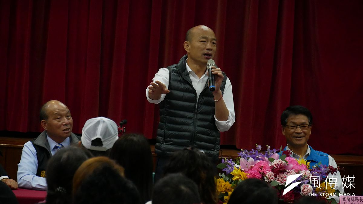 韓國瑜呼籲支持者,從今天開始拒絕所有民調電話,明年投票再讓民進黨見識什麼是真民調。(資料照,潘維庭攝) 韓國瑜呼籲支持者,從今天開始拒絕所有民調電話,明年投票再讓民進黨見識什麼是真民調。(資料照,潘維庭攝)