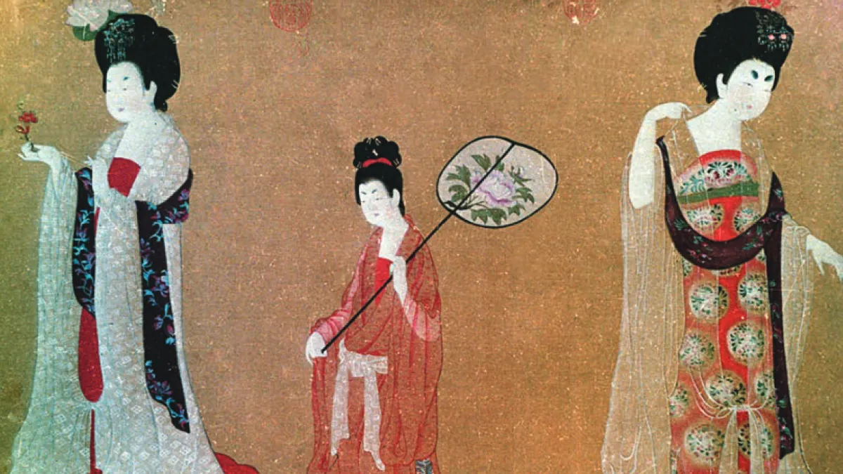 中國古代女子的妝飾,到了唐朝簡直登峰造極。唐代女子追求時尚堪稱全方位,除了前衛的衣著,妝容上, 「眉」、 「唇」、 「頰」更是百變,連額頭也不忘貼以繽紛妝飾展示風華。
