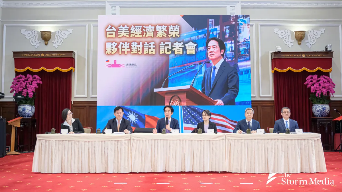 The "Taiwan-US Economic Prosperity Partnership Dialogue" press conference was held at the Presidential Office on the 3rd, with (from left) Ministry of Foreign Affairs North American Affairs Director-General Wang Liang-yu, Foreign Minister Lin Chia-lung, P