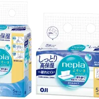 王子ネピアは、携帯用保湿ティシュのパッケージを刷新するとともに、東日本大震災から15年の節目に、宮城県気仙沼市で15年ぶりとなる「出張うんち教室」を実施する。(王子ネピア提供) 王子ネピアは、携帯用保湿ティシュのパッケージを刷新するとともに、東日本大震災から15年の節目に、宮城県気仙沼市で15年ぶりとなる「出張うんち教室」を実施する。(王子ネピア提供)