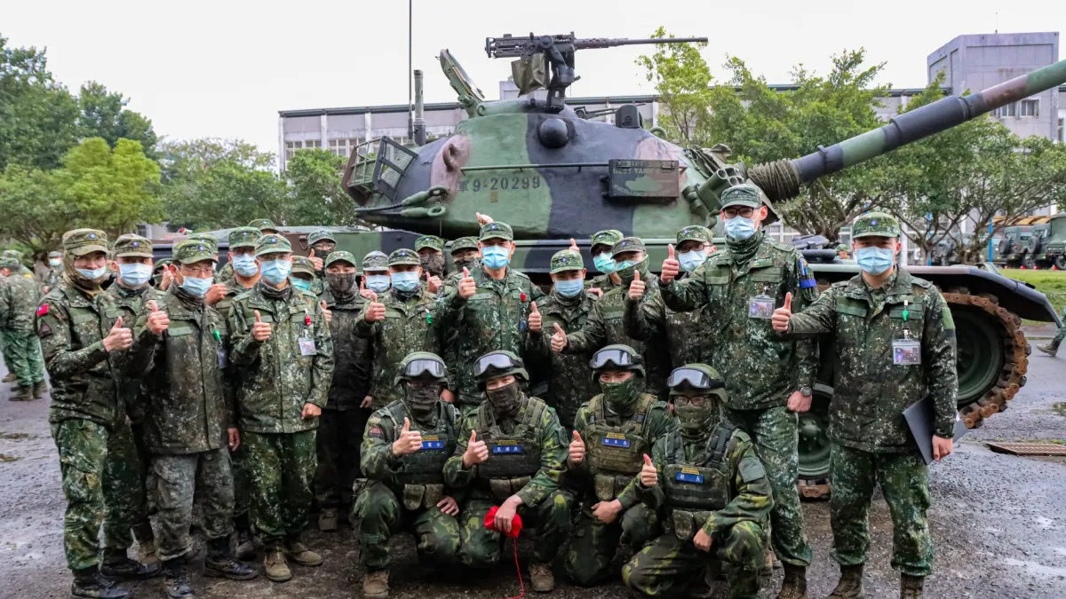 為提升國軍基層裝甲部隊戰力,陸軍實施戰車排輪訓。(取自中華民國陸軍臉書)