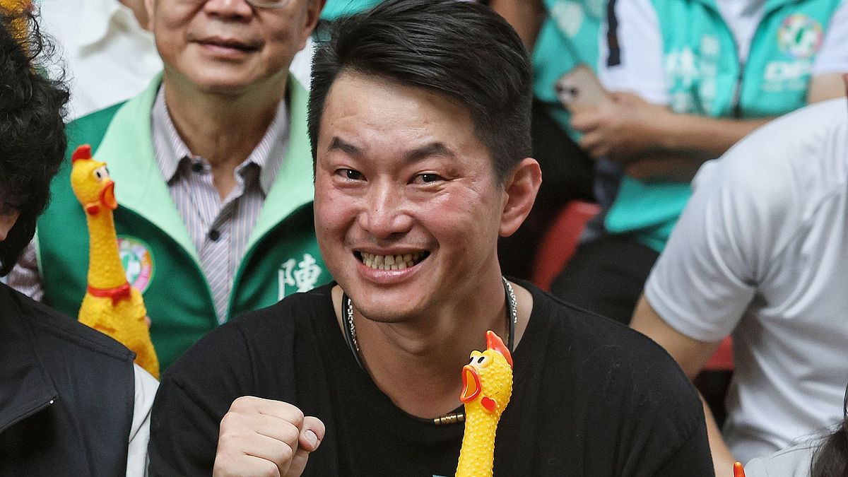 「右手拿CIA資金,左手拿中共錢」 陳柏惟大讚沈伯洋:北市長最好選擇,我唯一支持