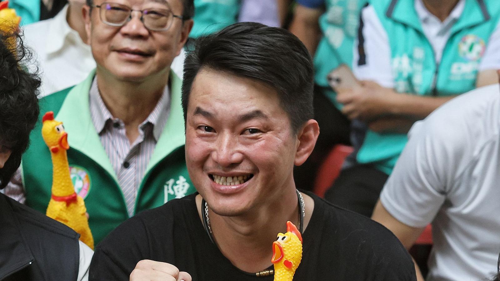 藍營猛攻沈伯洋毒品論述 陳柏惟憶罷免戰:宣傳車真的會影響選情