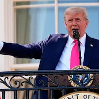 日本と韓国に続き、トランプ氏はマレーシア、カザフスタン、南アフリカ、ラオス、ミャンマーの5カ国に対し、25〜40%の追加関税を発表した。(AP通信) 日本と韓国に続き、トランプ氏はマレーシア、カザフスタン、南アフリカ、ラオス、ミャンマーの5カ国に対し、25〜40%の追加関税を発表した。(AP通信)