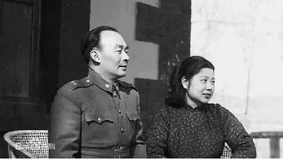 「她在信裡說要與父親共生死,還想跟父親商量把我也接到重慶團聚。然而,父親不願母親留在戰區,這是他一輩子的持守──把為國盡忠和家庭親情分開,國是國、家是家」(時報出版提供)