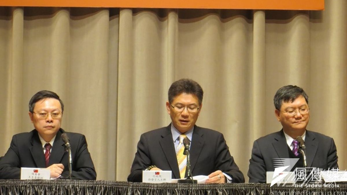 行政院發言人孫立群表示,社會各界都已清楚了解反服貿學生團體的訴求,政府也正在加強各項溝通與立法工作,呼籲學生們能儘速退出議場。(仇佩芬攝) 行政院發言人孫立群表示,社會各界都已清楚了解反服貿學生團體的訴求,政府也正在加強各項溝通與立法工作,呼籲學生們能儘速退出議場。(仇佩芬攝)