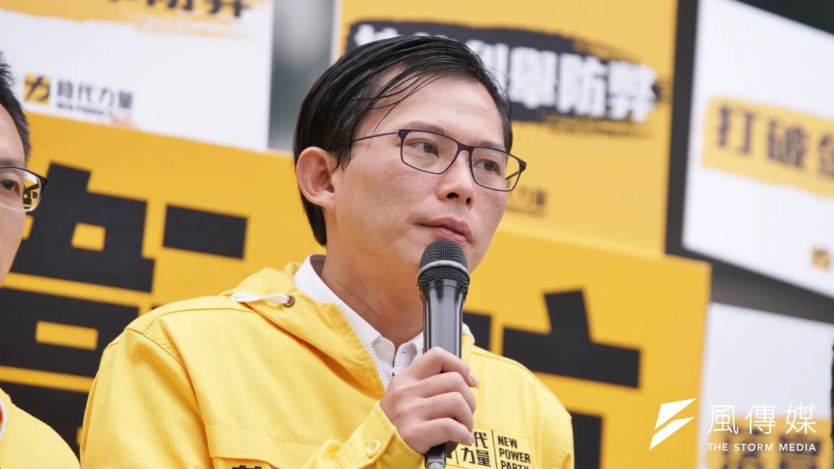 時代力量不分區立委被提名人翟本喬在臉書稱「想做掉黃國昌(見圖)的人自己都走了」,對此,台北市議員林亮君表示,請負責任地拿出事實與證據說話,不要胡亂含血噴人抹黑。(盧逸峰攝)