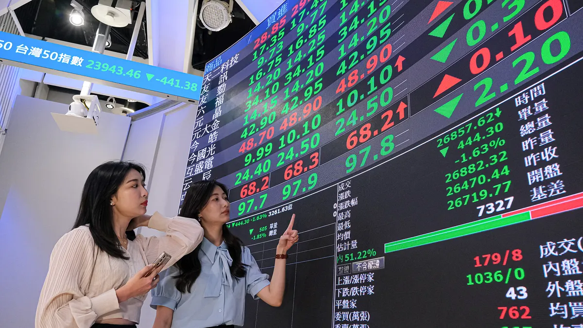 台灣證券交易所今(9)日公布最新的 11月定期定額投資統計數據,揭示了台灣散戶投資策略的重大轉變。(示意圖/劉偉宏攝) 台灣證券交易所今(9)日公布最新的 11月定期定額投資統計數據,揭示了台灣散戶投資策略的重大轉變。(示意圖/劉偉宏攝)