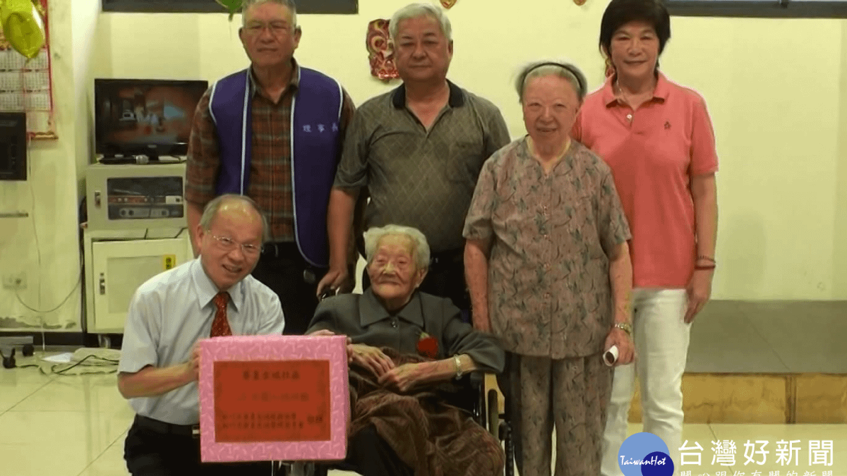 歡慶母親節 社區園遊會增厝邊情 歡慶母親節 社區園遊會增厝邊情