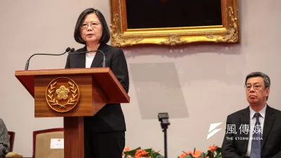 蔡英文總統針對年金改革方案通過出席總統府說明記者會。(顏麟宇攝)