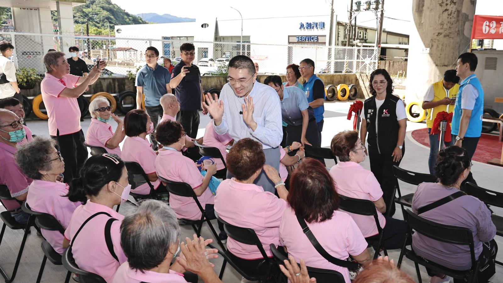 橋下閒置空間華麗蛻變!暖暖機車練習場啟用 提供市民免費安全練車環境