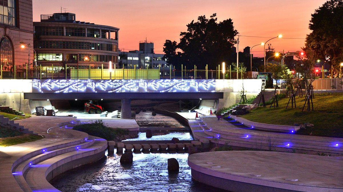 柳川風華再現!經過積極整治,柳川水質大幅改善。(圖/台中市政府提供) 柳川風華再現!經過積極整治,柳川水質大幅改善。(圖/台中市政府提供)