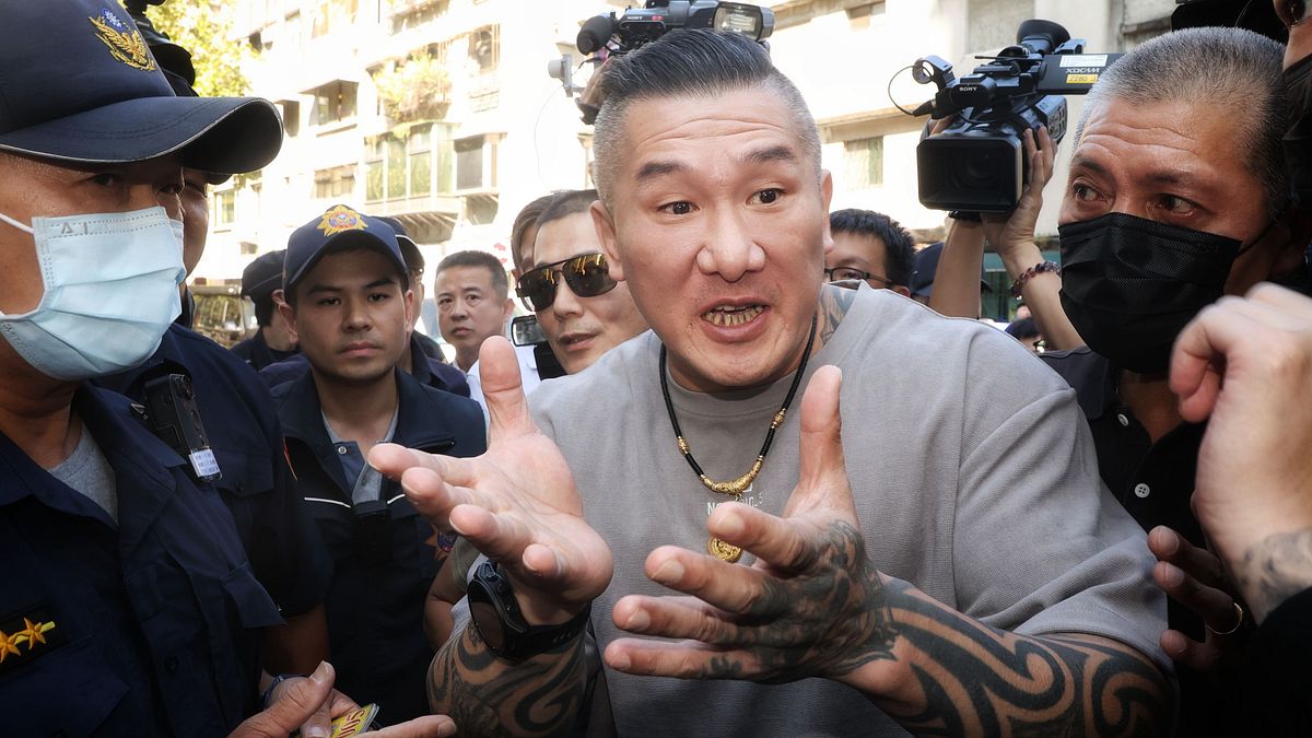 黑料越多口袋越滿!館長「3天狂收27萬抖內」 他驚呼:館粉黏著度不簡單