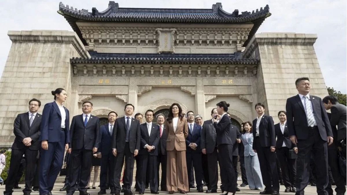 林庭瑤專欄:從連胡會到鄭習會,兩個時代的「和平」構思