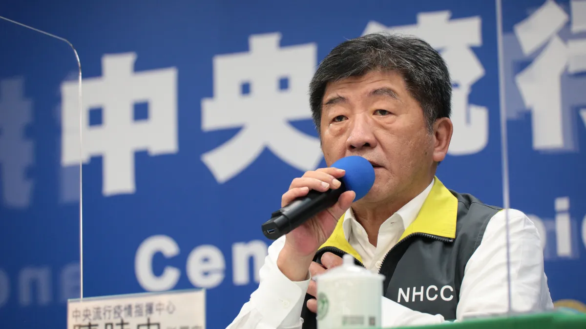 對於美國總統川普宣布退出世界衛生組織,中央流行疫情指揮中心陳時中(見圖)表示,這還要看美方其它進一步的說明。(資料照,指揮中心提供)